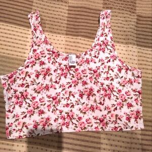 Crop top and sleeves